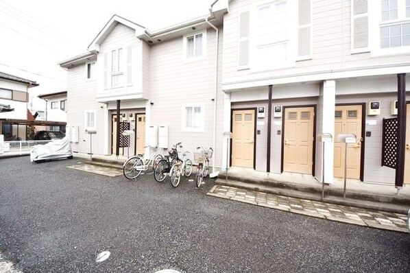 フラット花井弐番館の物件内観写真